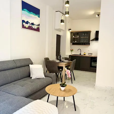 Apartman Modern Brand-new Makarska