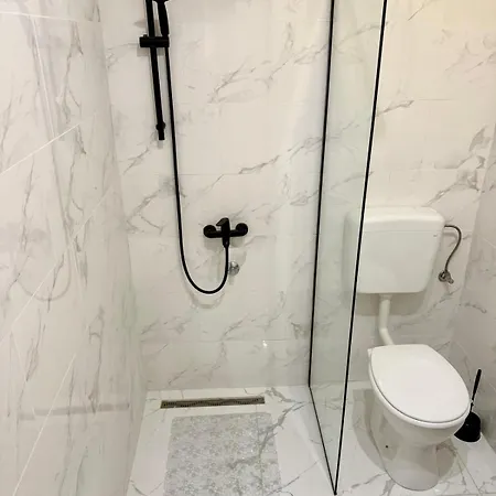 Modern Brand-new * Μακάρσκα