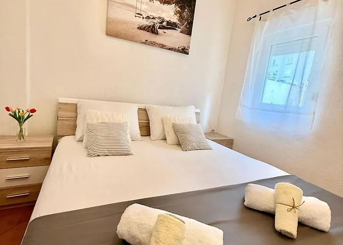 Modern Brand-new * Makarska