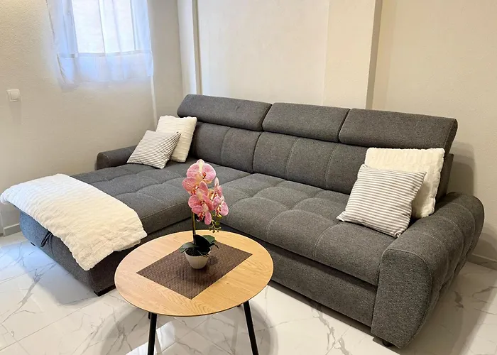 Modern Brand-new Apartment