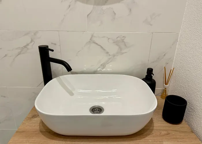 Modern Brand-new Apartment