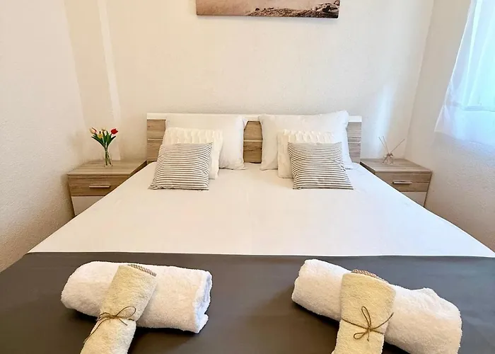 Modern Brand-new * Makarska